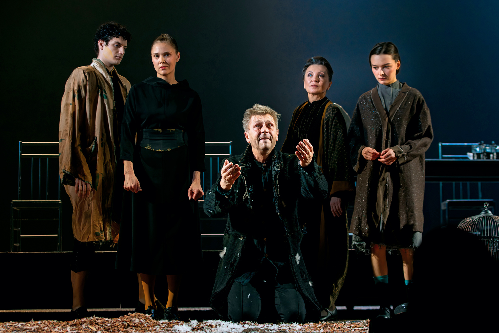 Афиша спектакля «Мещане»